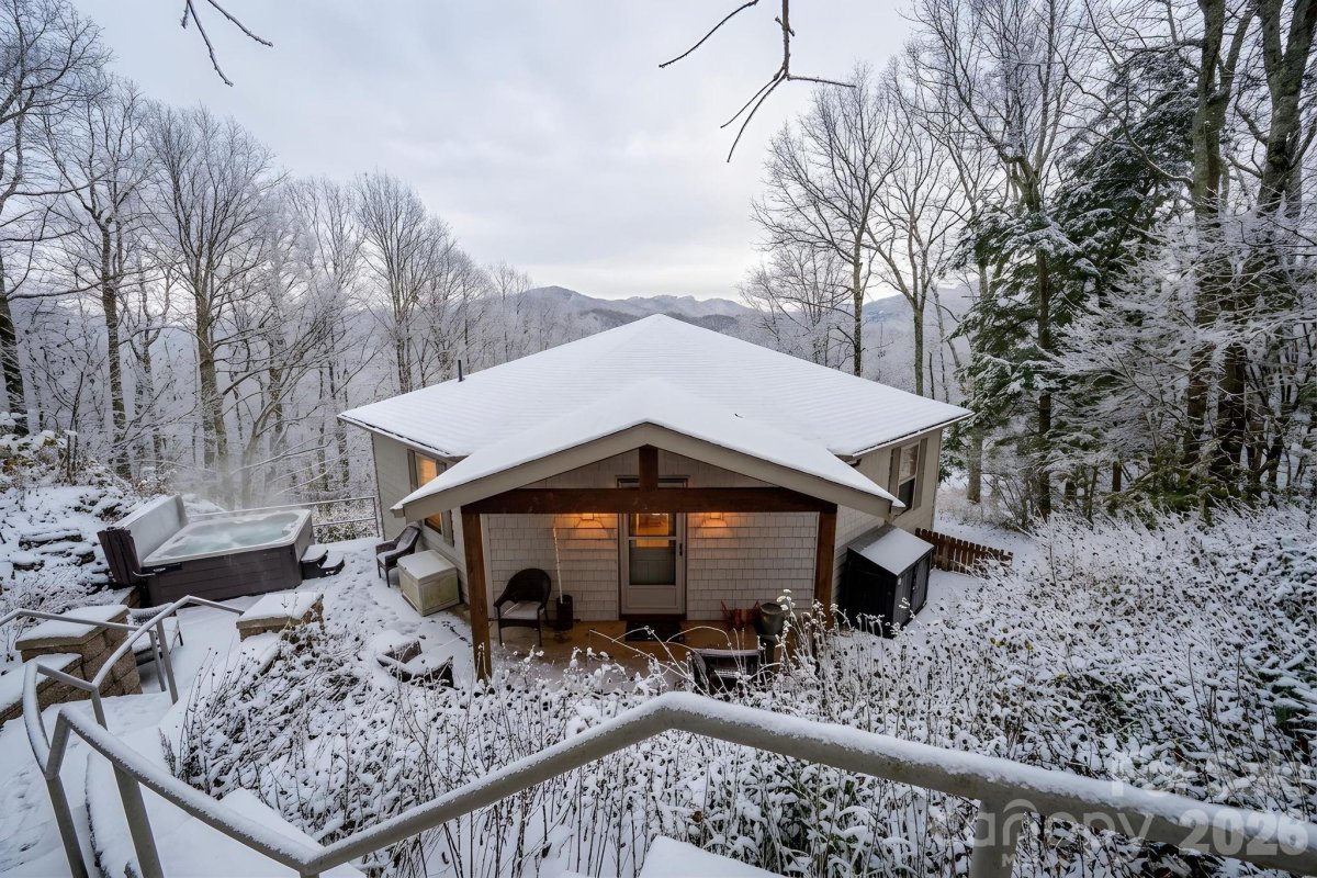 114 Deerwood Trail