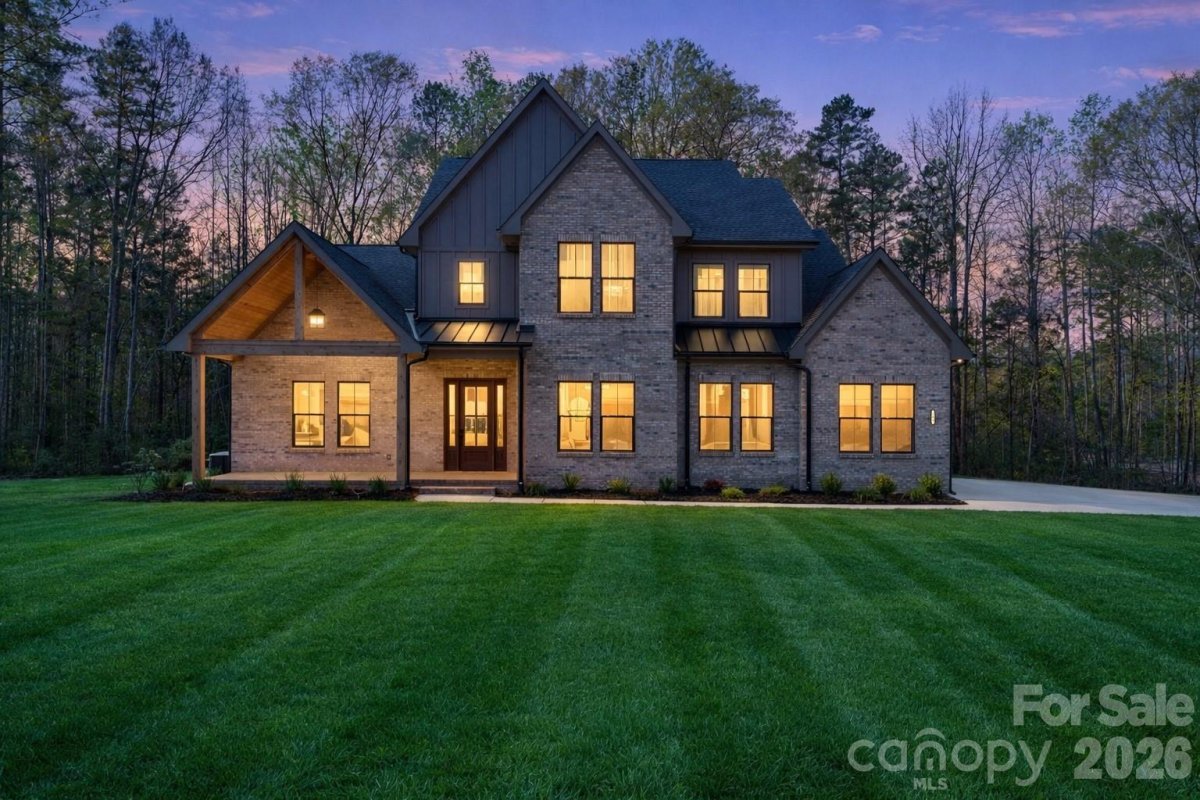 568 Longleaf Pine Lane