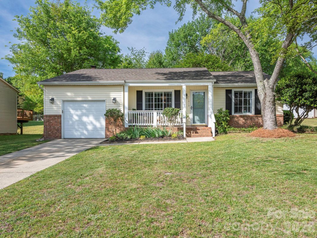 11613 Five Cedars Road