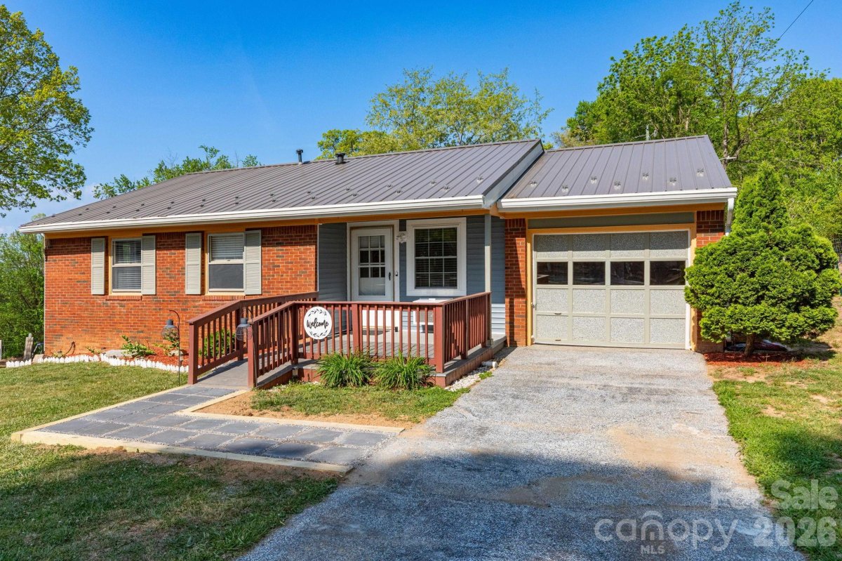 30 Compton Drive