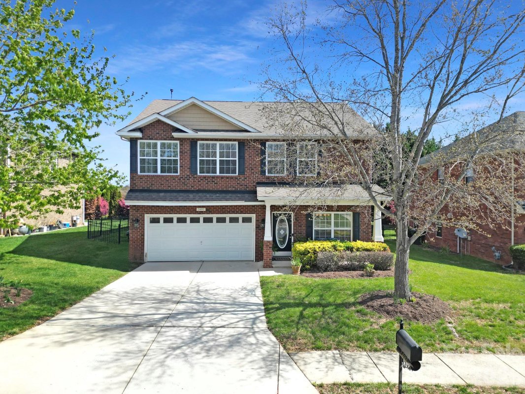 2492 Glyncastle Way