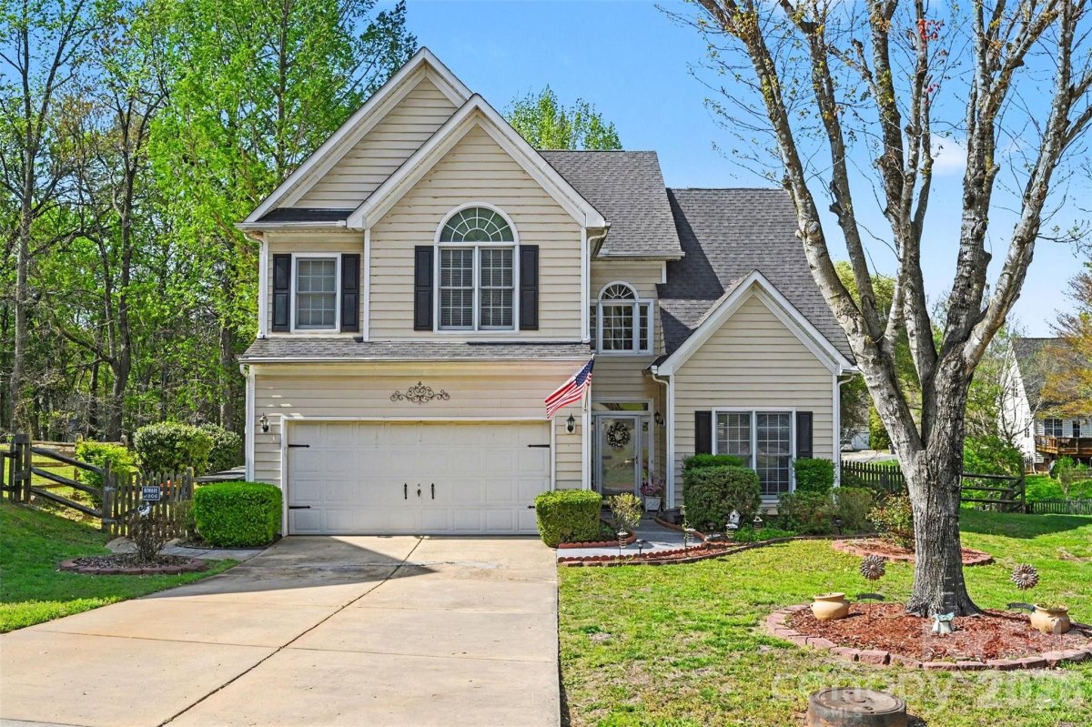 10443 Henbane Court