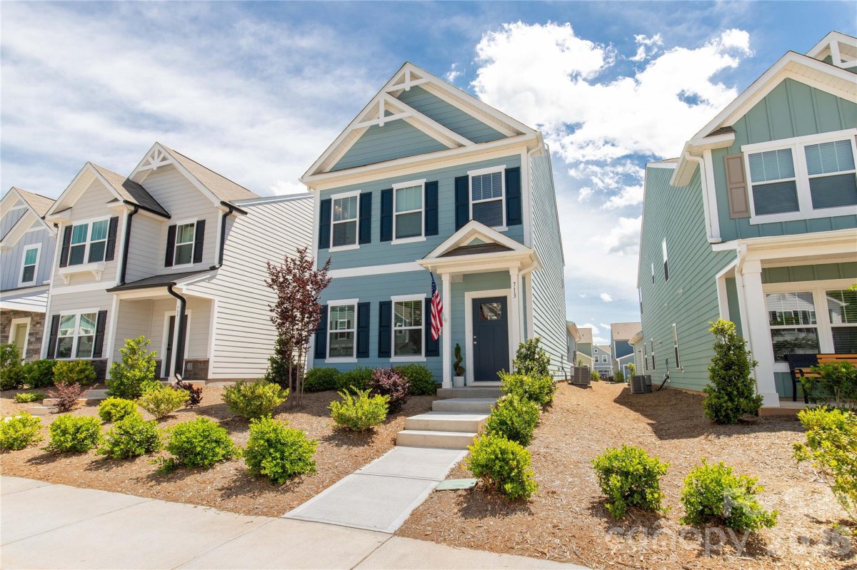 713 Candela Court