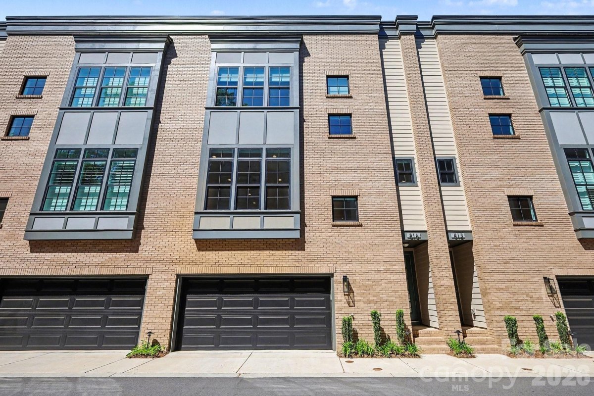 816 Madison Glen Lane