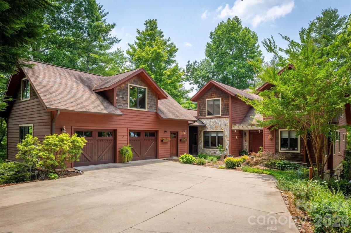 5162 Beech Bluff Drive