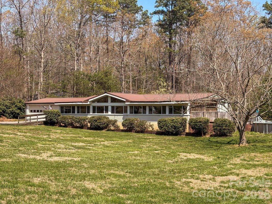 2746 Orangewood Lane