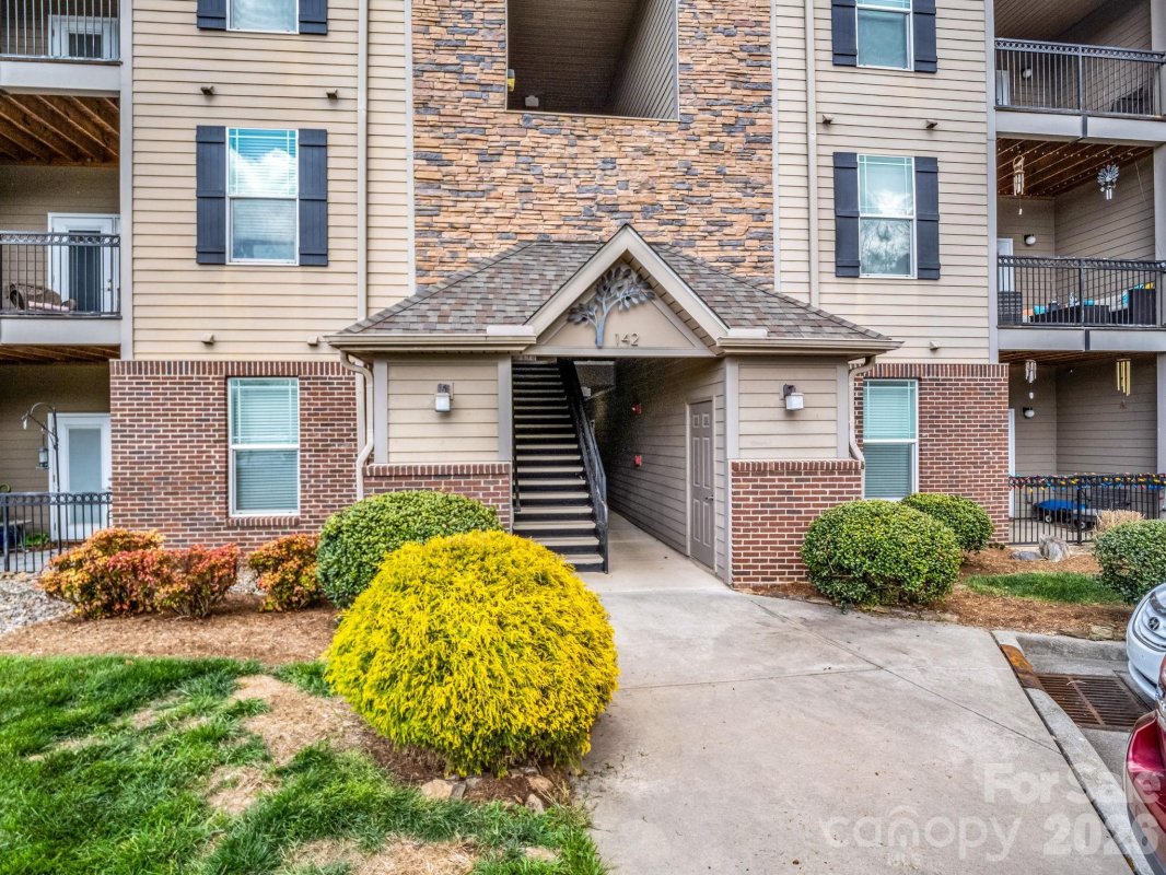 142 Brickton Village Circle