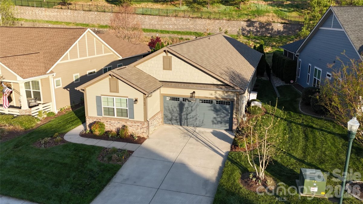 4763 Looking Glass Trail