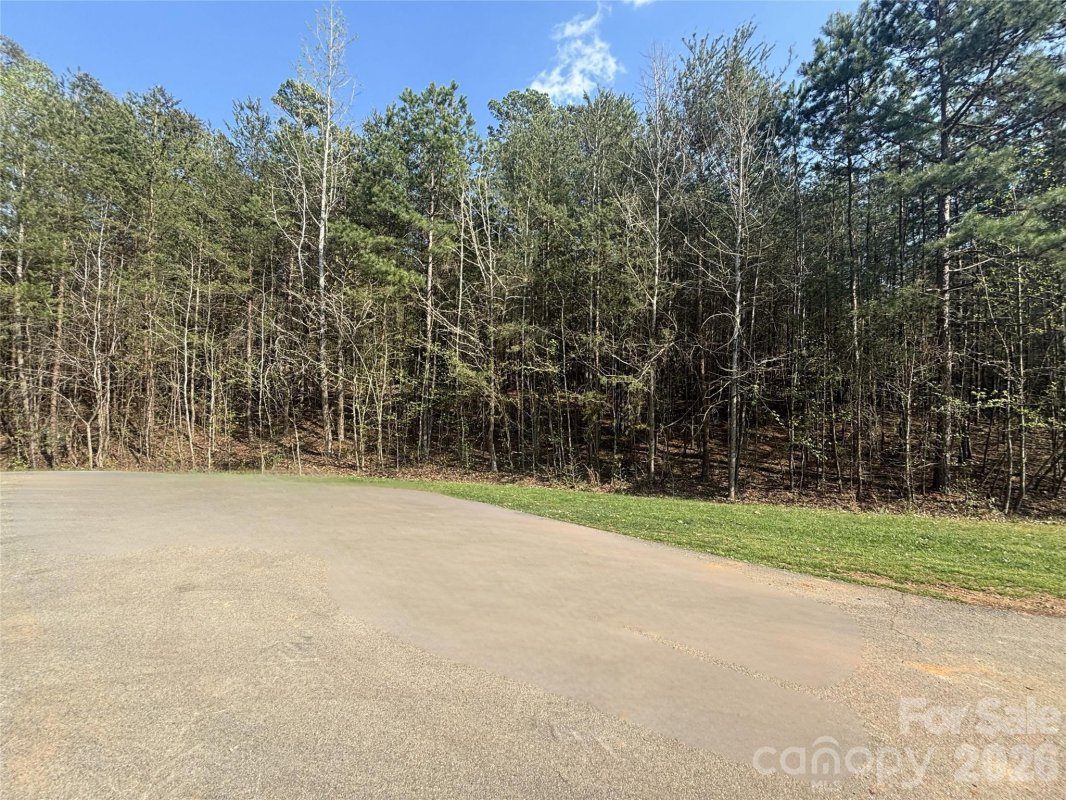 210 Kingfisher Drive
