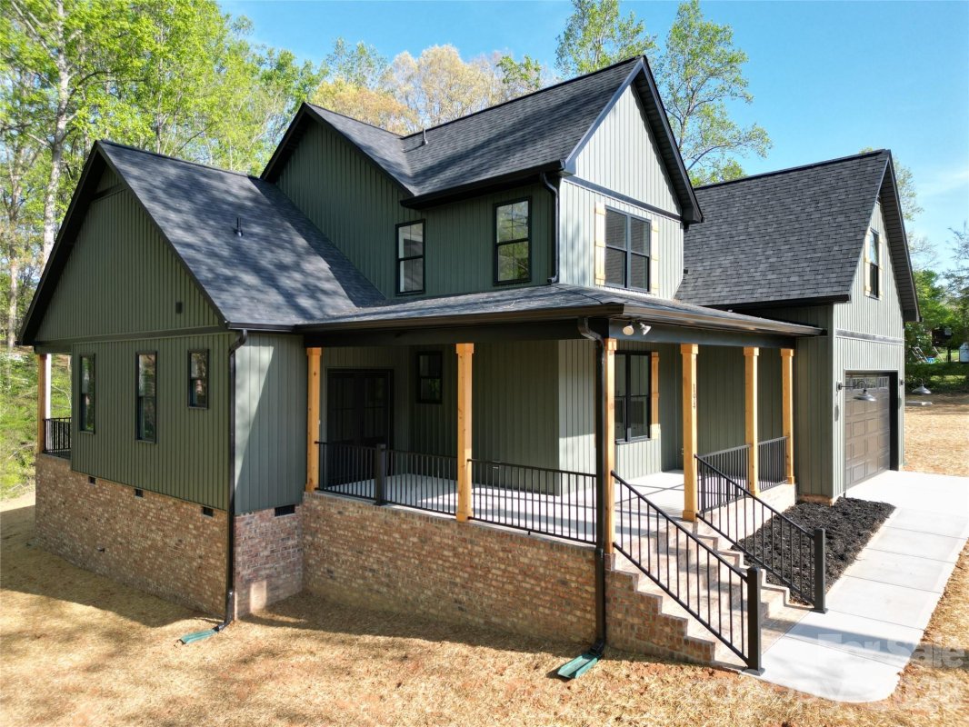 194 Donsdale Drive