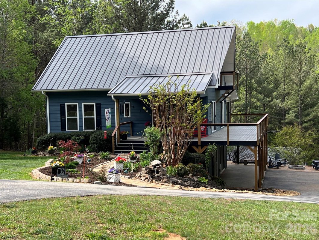 391 Clearwater Parkway