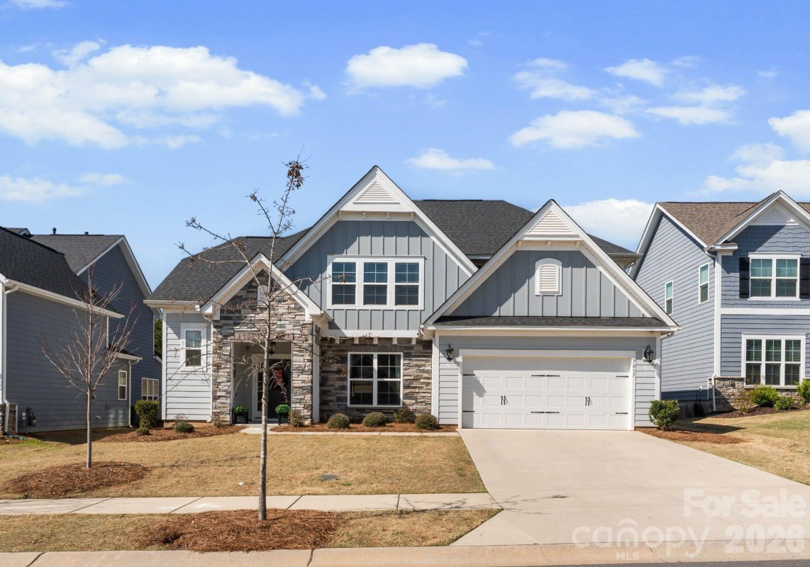 7017 Kingfisher Way