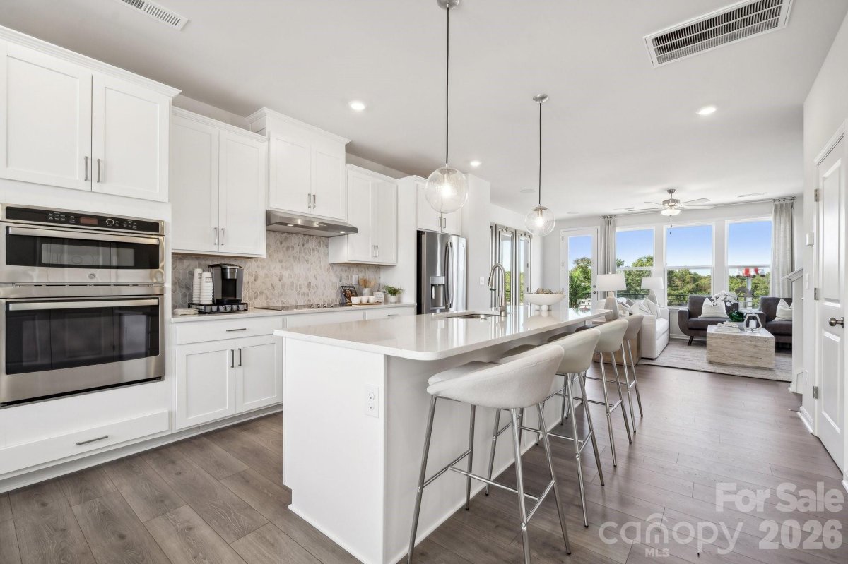 1812 Alexander Village Main Drive