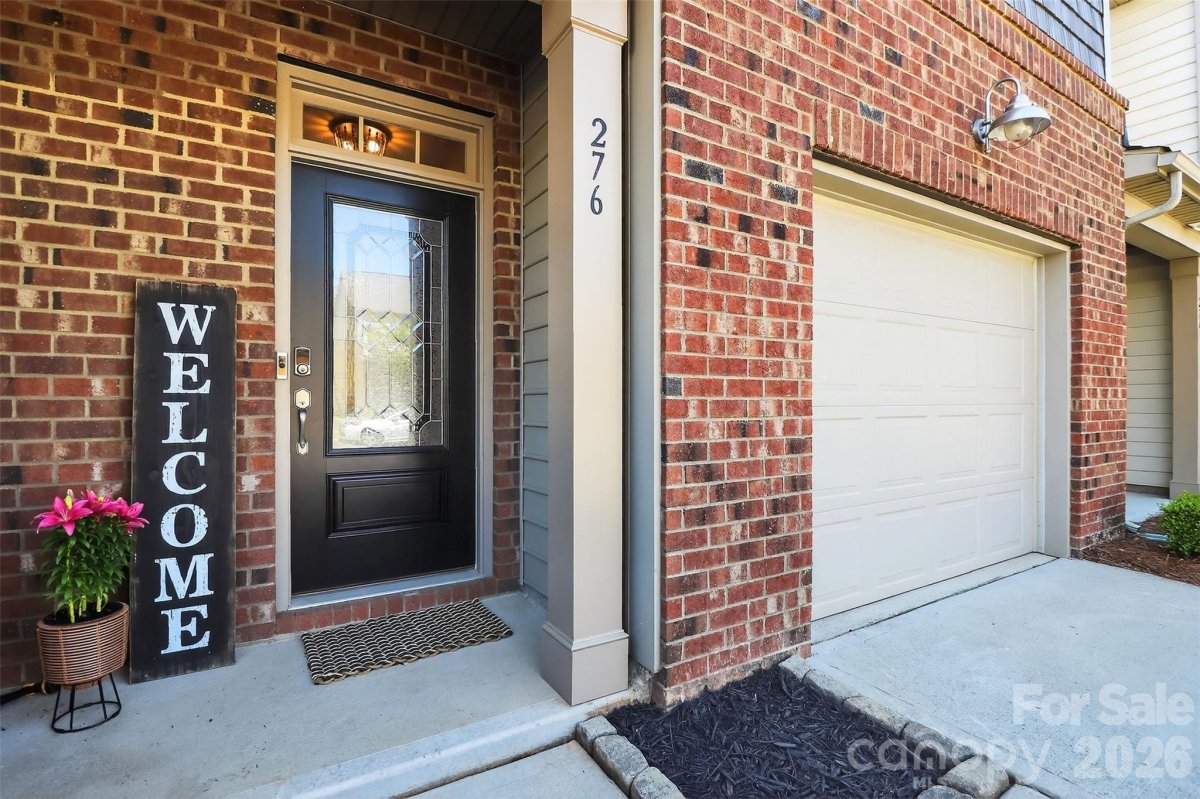 276 Ascot Run Way