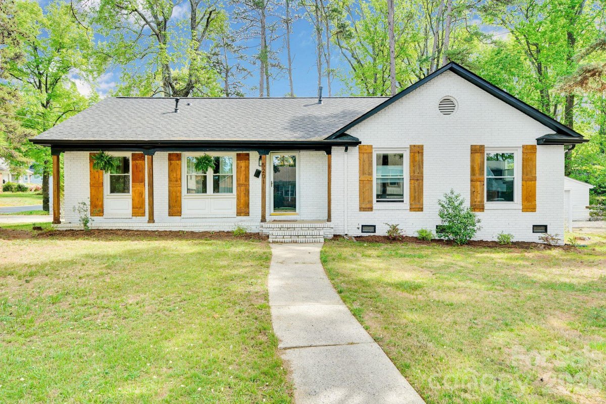 5201 Amity Place