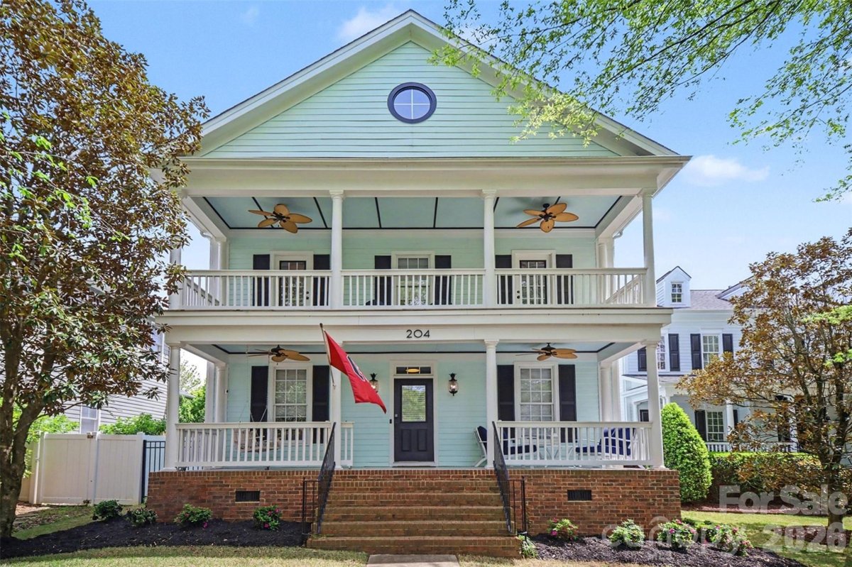 204 Mills Lane