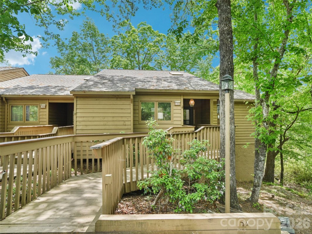 155 Quail Cove Boulevard