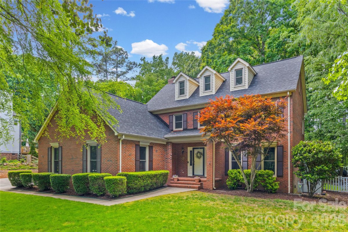 1596 Old Tara Lane