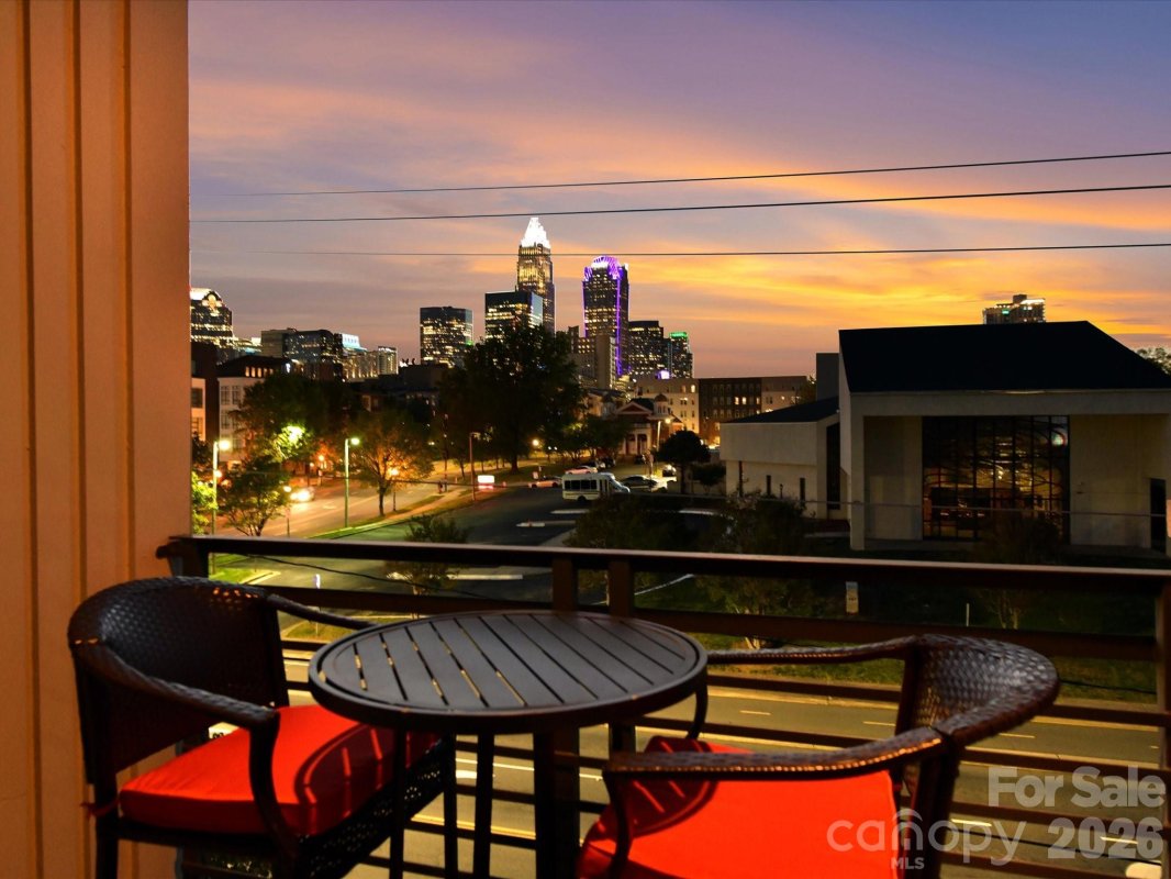 420 N Mcdowell Street