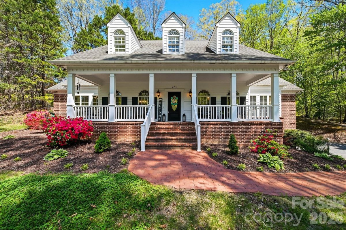 401 Stonecroft Drive
