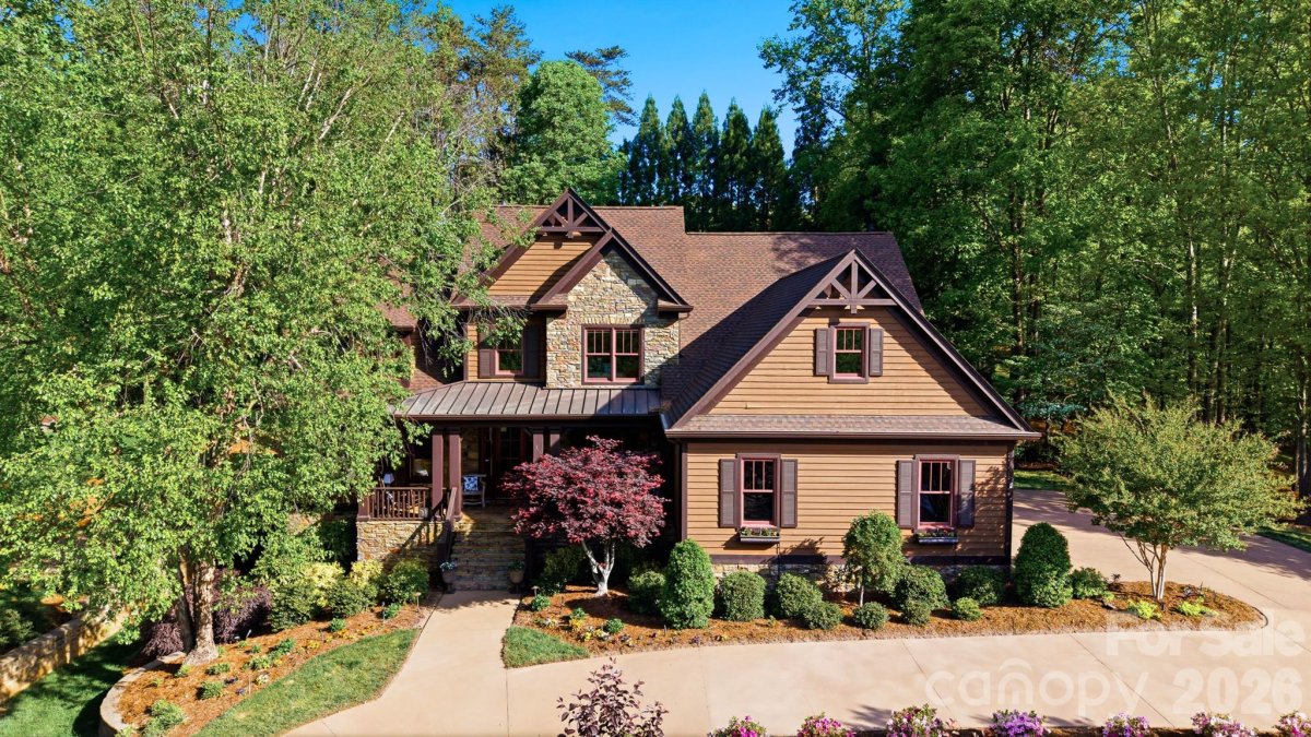 2748 Trent Drive