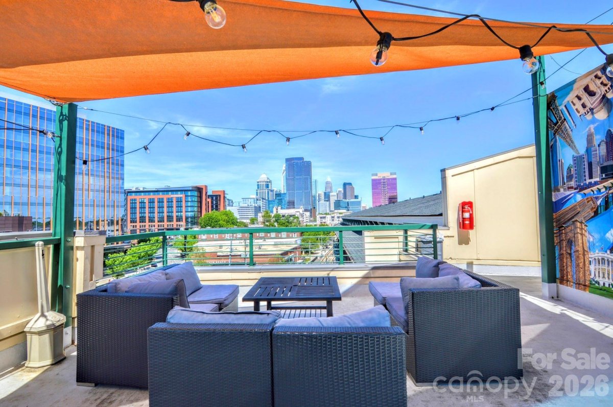 115 E Park Avenue