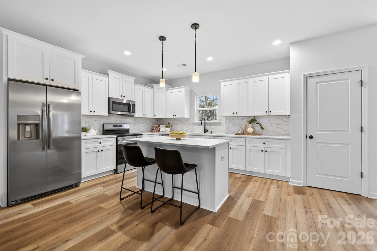 2965 Polk And White Road