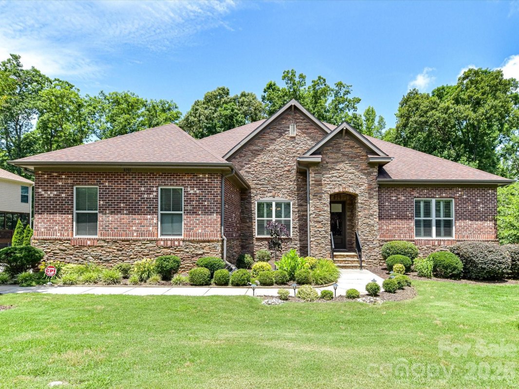 8701 Whitehawk Hill Road