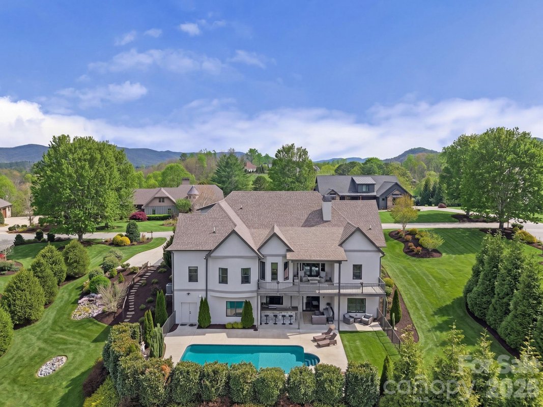 64 Water Hill Way