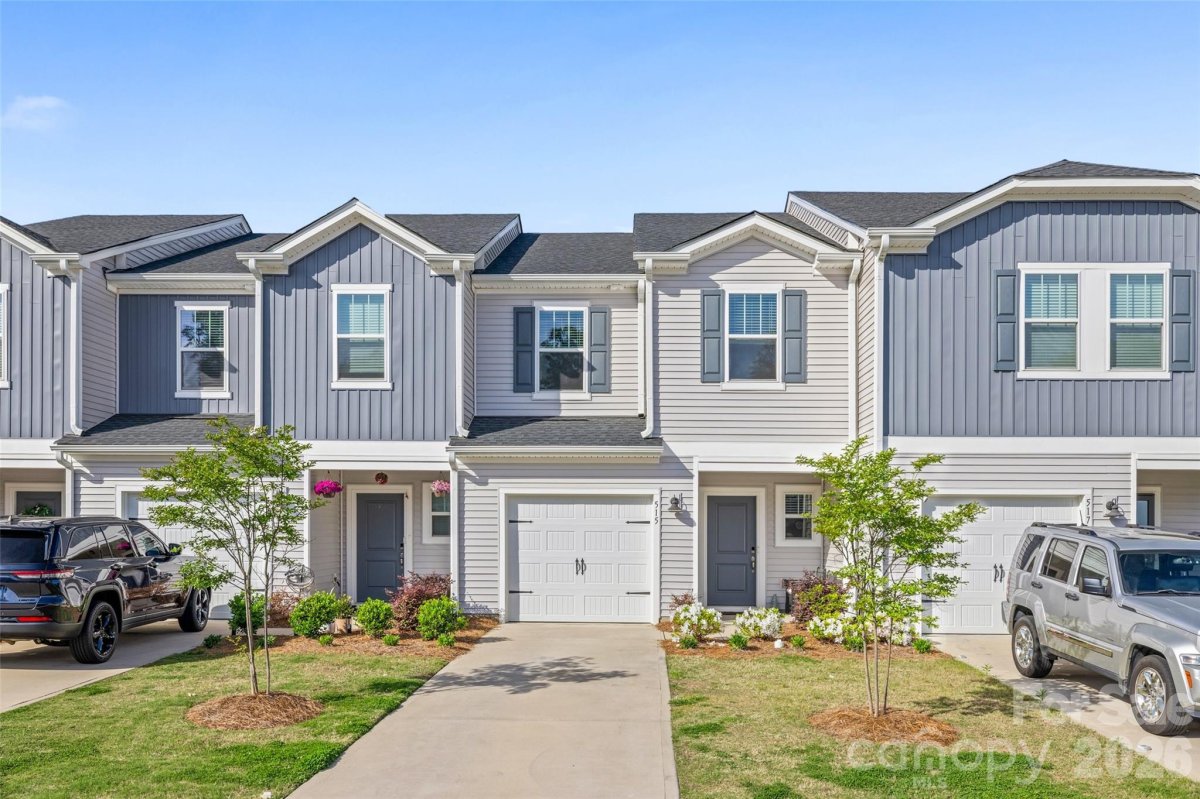 515 Tayberry Lane