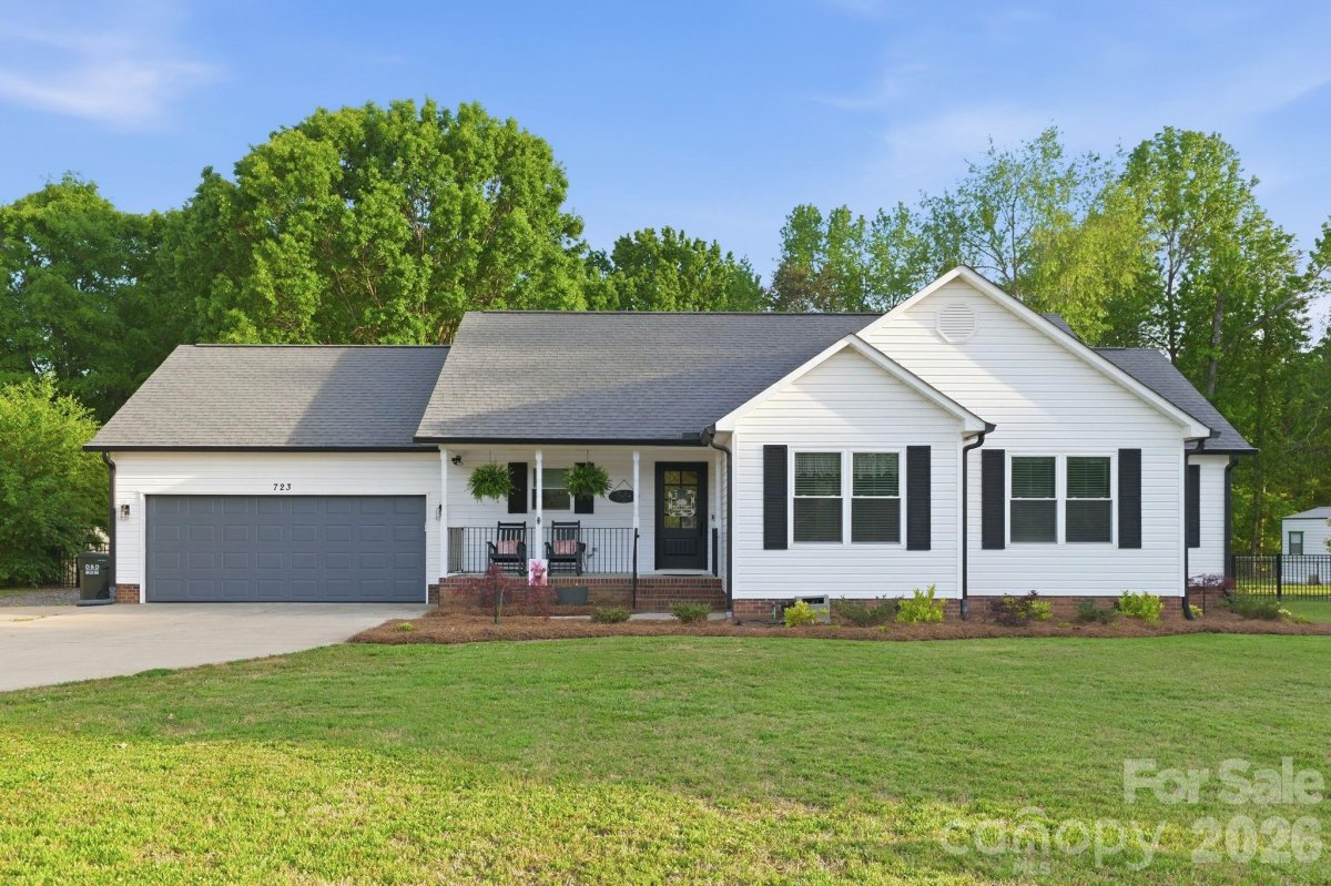 723 Pinehaven Circle