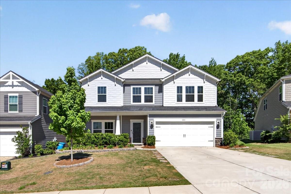 1220 Gossamer Hill Drive