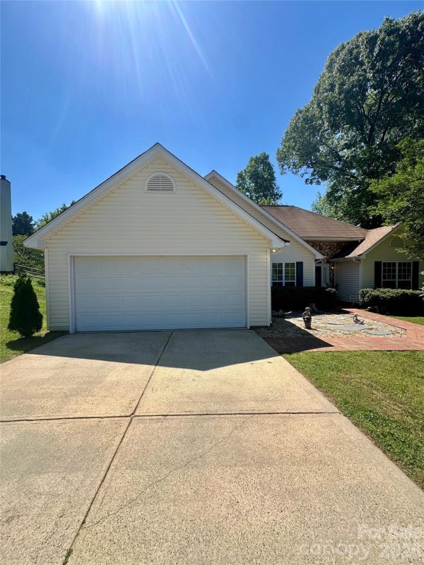 106 Old Willow Road