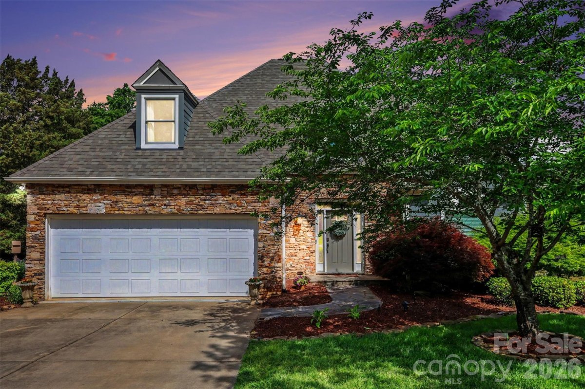 517 Cranborne Chase None