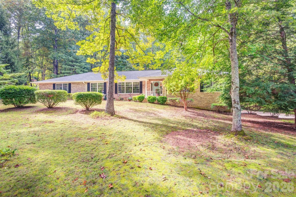 3 Sunningdale Drive