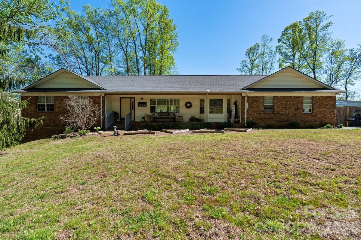 441 Hunters Glen Lane