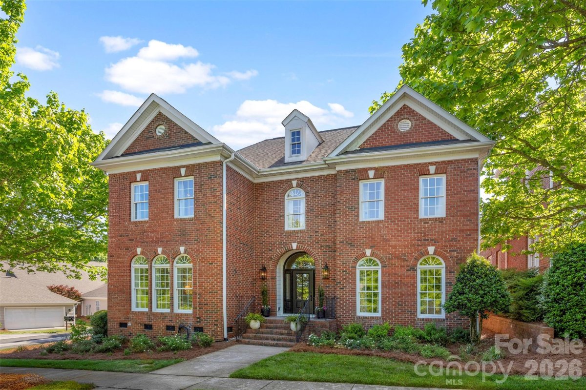 264 Hawthorne Park Avenue