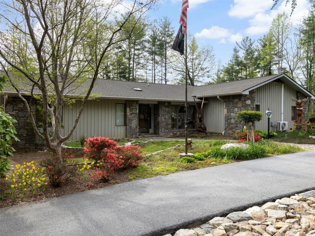 37 Hamilton Drive