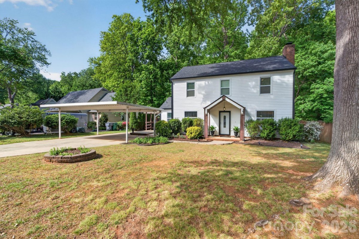 7401 Beaufort Circle