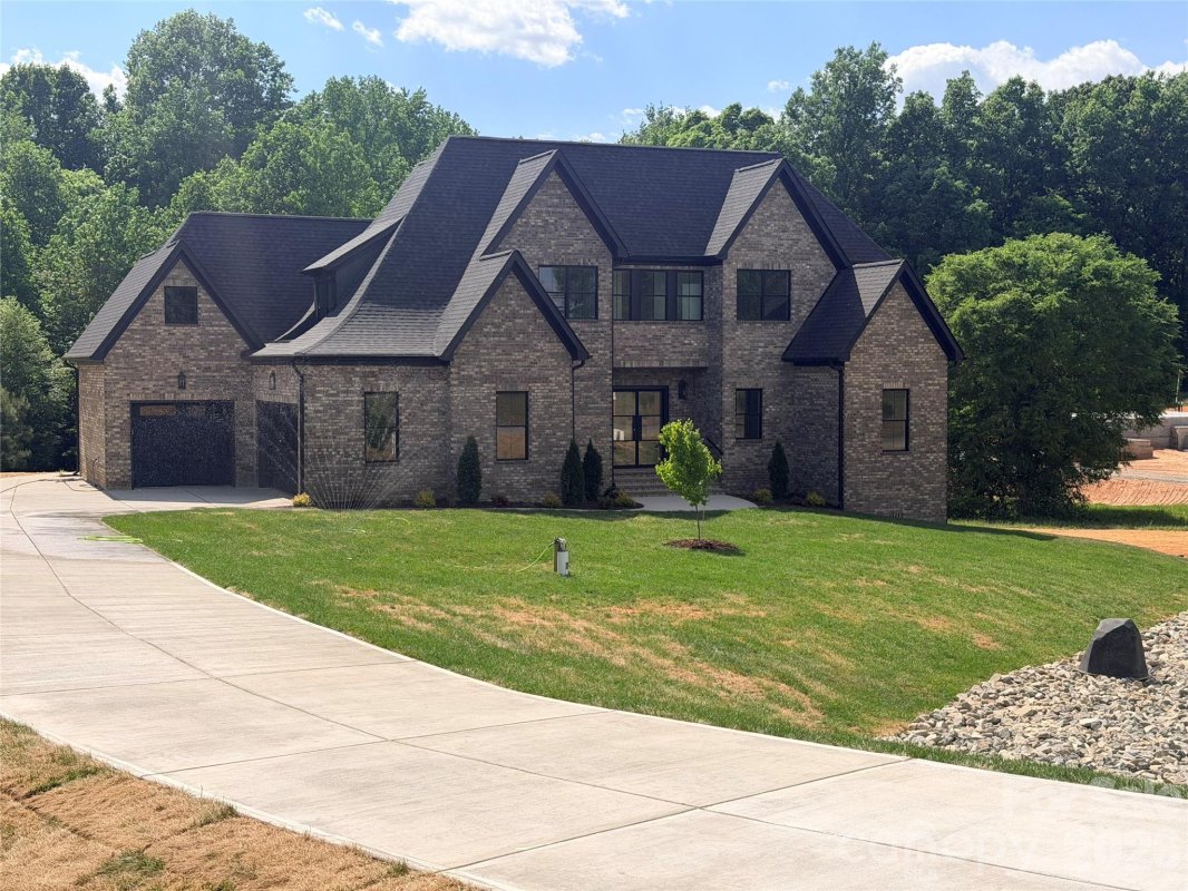 7701 Willowdale Drive