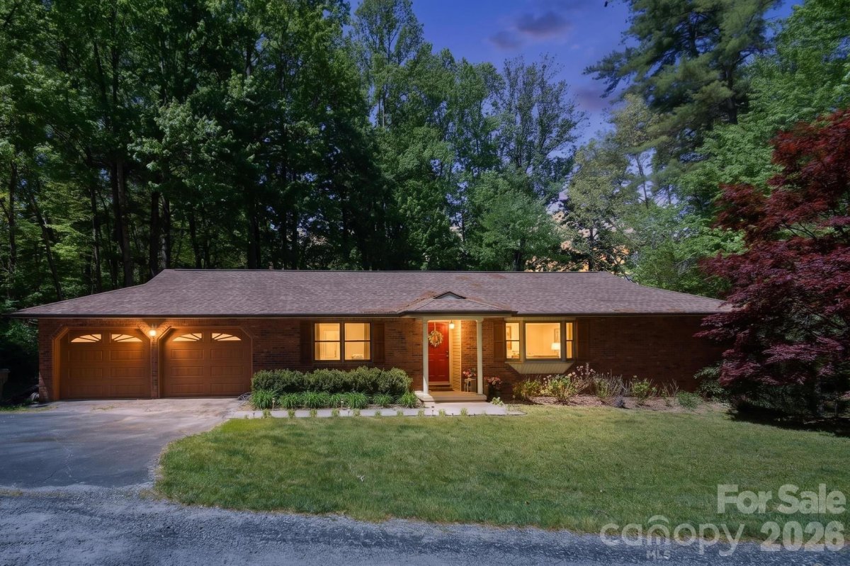14 N Willow Wood Trail