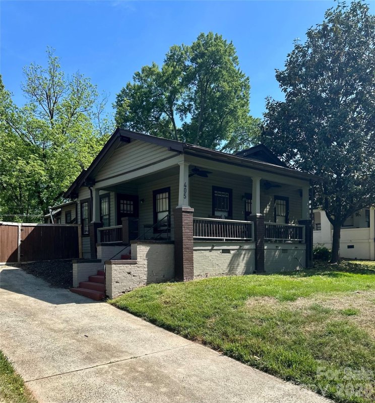 405 Walnut Avenue
