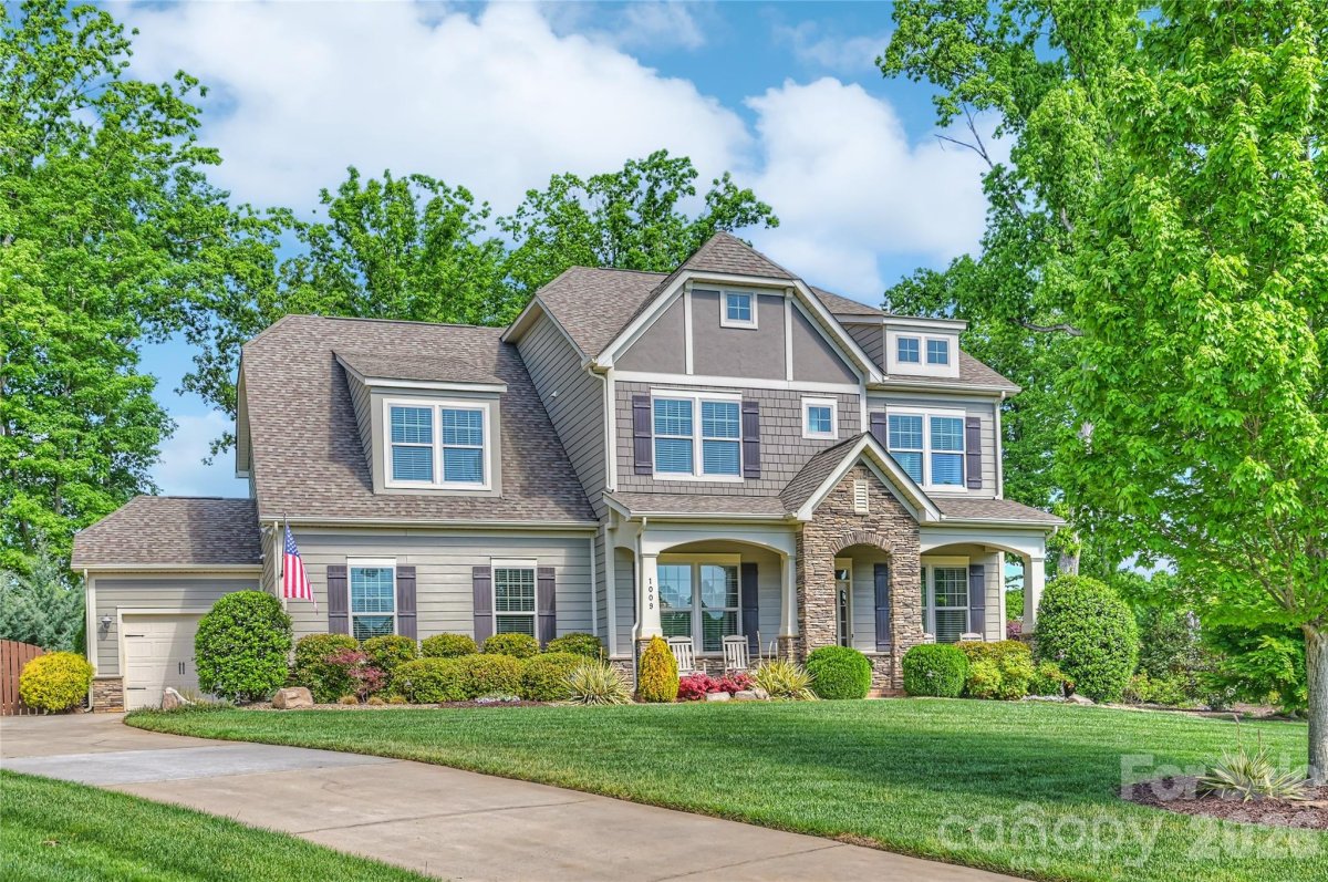 1009 Marlebone Court