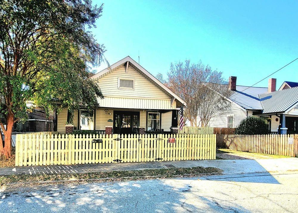 109 Ridge Avenue