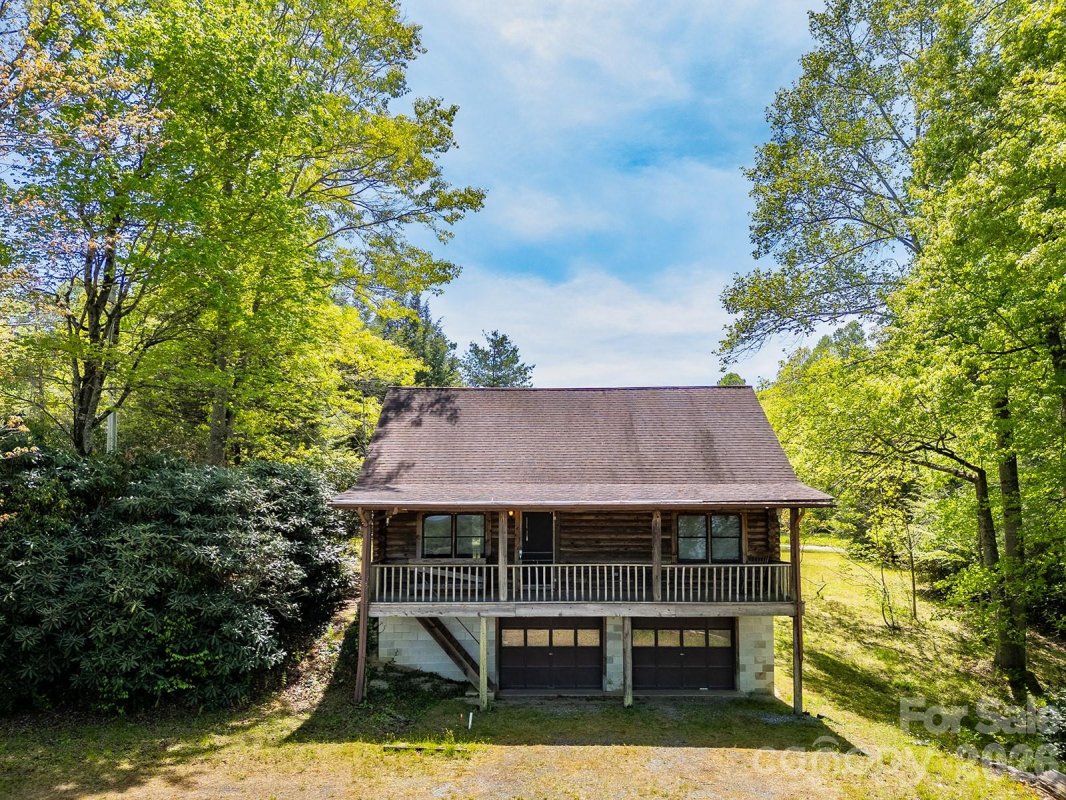 944 High Peak Road