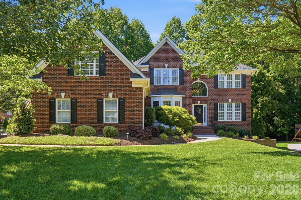 2802 Waterman Court