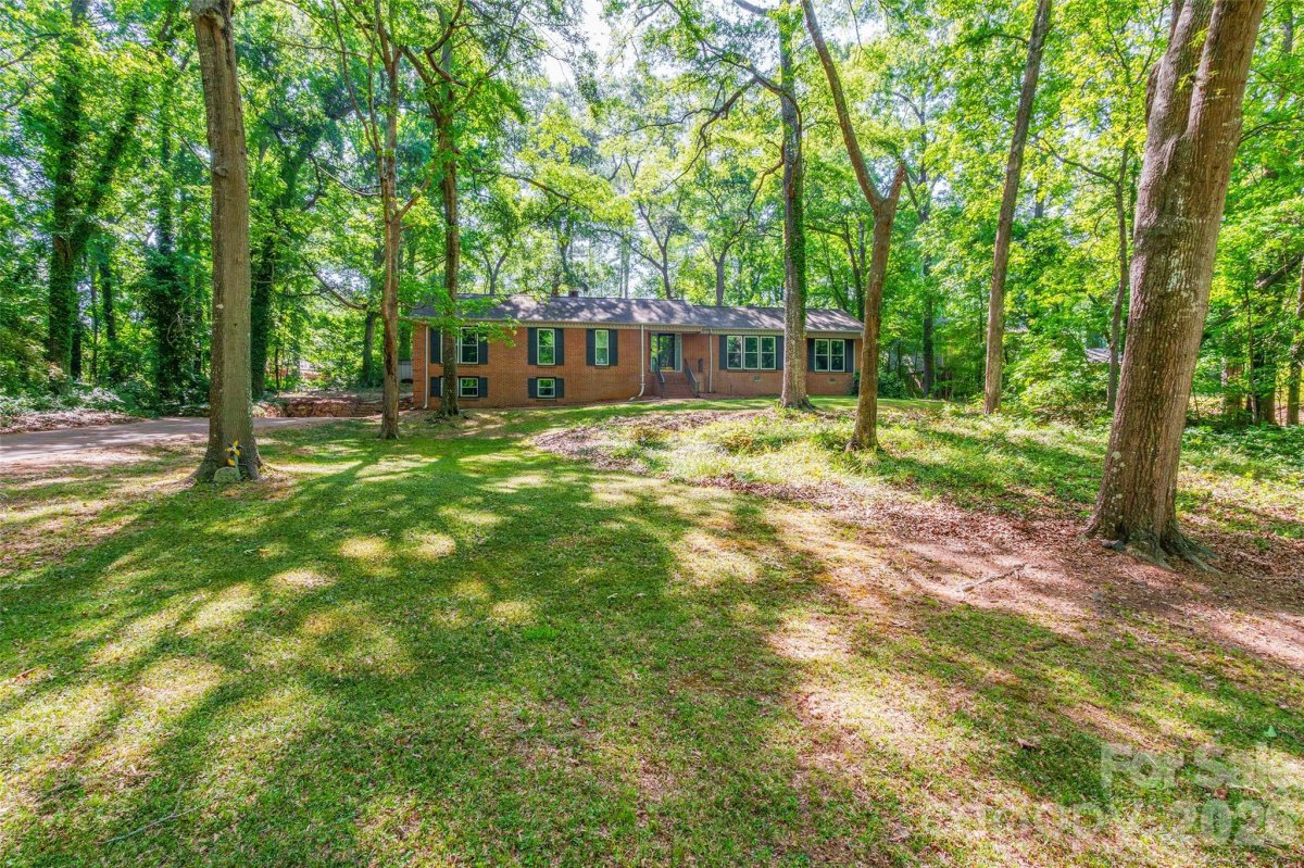 513 Mountainbrook Road