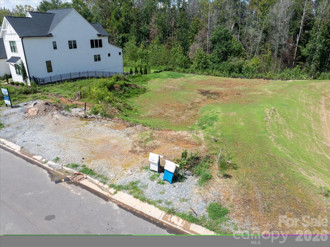 3087 Belden Drive