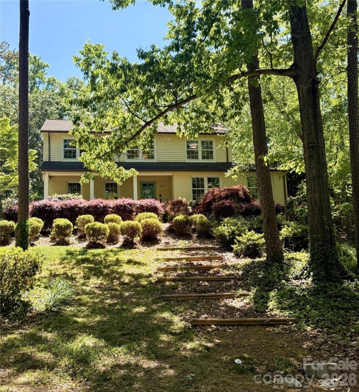 1215 Turnbridge Road