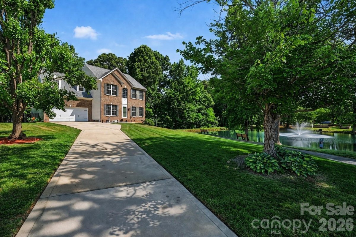 10904 Carver Pond Road